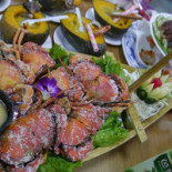 Kěn Dīng Hǎi Zhōng Tiān Cān Tīng Tuán Tǐ Hé Cài Comida
