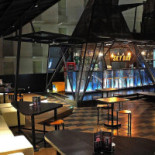 Loveshack Skybar Tapas Grill Dentro