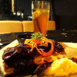 Loveshack Skybar Tapas Grill Comida
