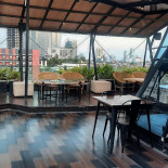 Loveshack Skybar Tapas Grill Exterior