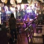 Tribes Lounge Dentro