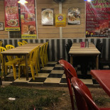 Warung Hud-hud 2 Char Kuey Teow Dentro