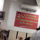 Pusol Bu Rudy Dentro