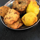 Ananda Bawan Borella Comida