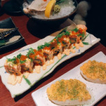 Gǒu Yī Xià Jū Jiǔ Shí Táng Zhōng Xiào Diàn Comida