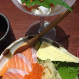 Gǒu Yī Xià Jū Jiǔ Shí Táng Zhōng Xiào Diàn Comida
