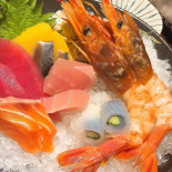 Gǒu Yī Xià Jū Jiǔ Shí Táng Zhōng Xiào Diàn Comida