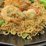 The Secret Tunnel Comida