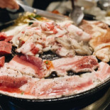 Honeypig Hán Shì Kǎo Ròu Comida