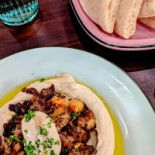 Bō Wave Yīng Zuǐ Dòu Ní Wū Hummus House Comida