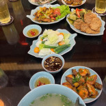 Cơm Nhà Vui Cơm Ngon Đà Nẵng Bebida