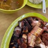 Róng Jí Shāo Là Jī Yā Fàn Comida