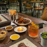 Missteak Dentro