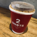 TWO SHOTS 東門店 Bebida