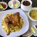 Cơm Gà Bà Nguyệt Comida