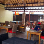 Tipsy Turtle Gili Meno Dentro