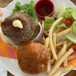 Jīn Shī Qǔ Shuǐ Cafe Brunch Comida
