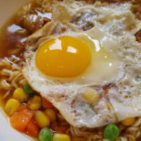 Cross Cafe Shí Zì Bīng Shì Comida