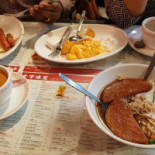 Cross Cafe Shí Zì Bīng Shì Comida