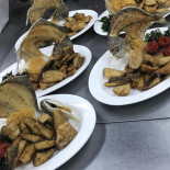 Méi Huā Cūn Xiǎo Guǎn Mui Far Chuen Comida