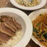 Méi Huā Cūn Xiǎo Guǎn Mui Far Chuen Comida