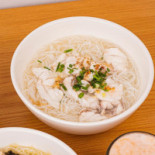 Eat Simple Jiǎn Dān Chī Yú Tóu Mǐ Fěn Tāng Comida