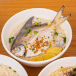 Eat Simple Jiǎn Dān Chī Yú Tóu Mǐ Fěn Tāng Comida