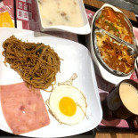 Café De Coral Comida