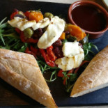 Pear Tree Comida