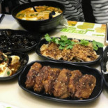Yún Guì Chuān Xiǎo Hú Zi The Moustache Noodle Comida