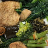 Miào Zhēn Sù Shí Comida