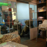 Guǒ Guǒ Chú Fáng Cafe Dentro