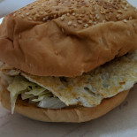 Mài Tīng Tǔ Sī Gōng Fáng Yǒng Hé Guó Zhōng Diàn （zǎo Wǔ Cān） Comida