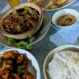 Xīn Yuán Xìng Shāo Là Chá Cān Tīng New Yuen Hing Roasted Meat Comida