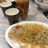Róng Fā Shāo Wèi Chá Cān Tīng Comida