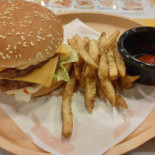 Q Burger Yǒng Hé Dé Hé Diàn Comida