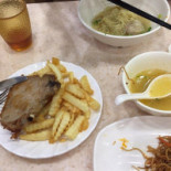 Hóng Lì Zhōu Miàn Xiǎo Chú food