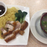 Hóng Lì Zhōu Miàn Xiǎo Chú food