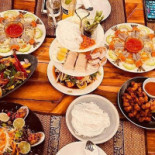 Chom-lay Comida