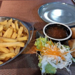 Chom-lay Comida