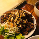 Chom-lay Comida