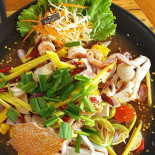 Chom-lay Comida