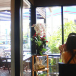 Café Amazon Exterior