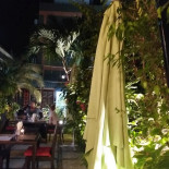 ดิเอ็มไพร์ Exterior