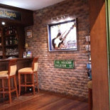 Max Murphy's Dentro