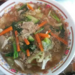 ร้าน เจ๊แตงตามสั่งรสเลิศ ดินแดง Comida