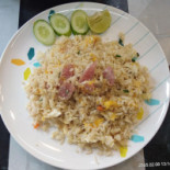 ร้าน เจ๊แตงตามสั่งรสเลิศ ดินแดง Comida