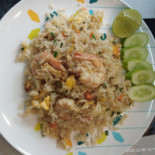 ร้าน เจ๊แตงตามสั่งรสเลิศ ดินแดง Comida