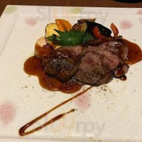 Hé Shí Jū Jiǔ Wū Xún Mén Mǐ Zi Běn Diàn Comida