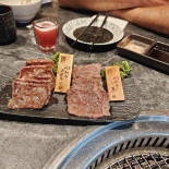 Chán Shāo Ròu Zen Yakiniku Gāo Xióng Diàn Comida